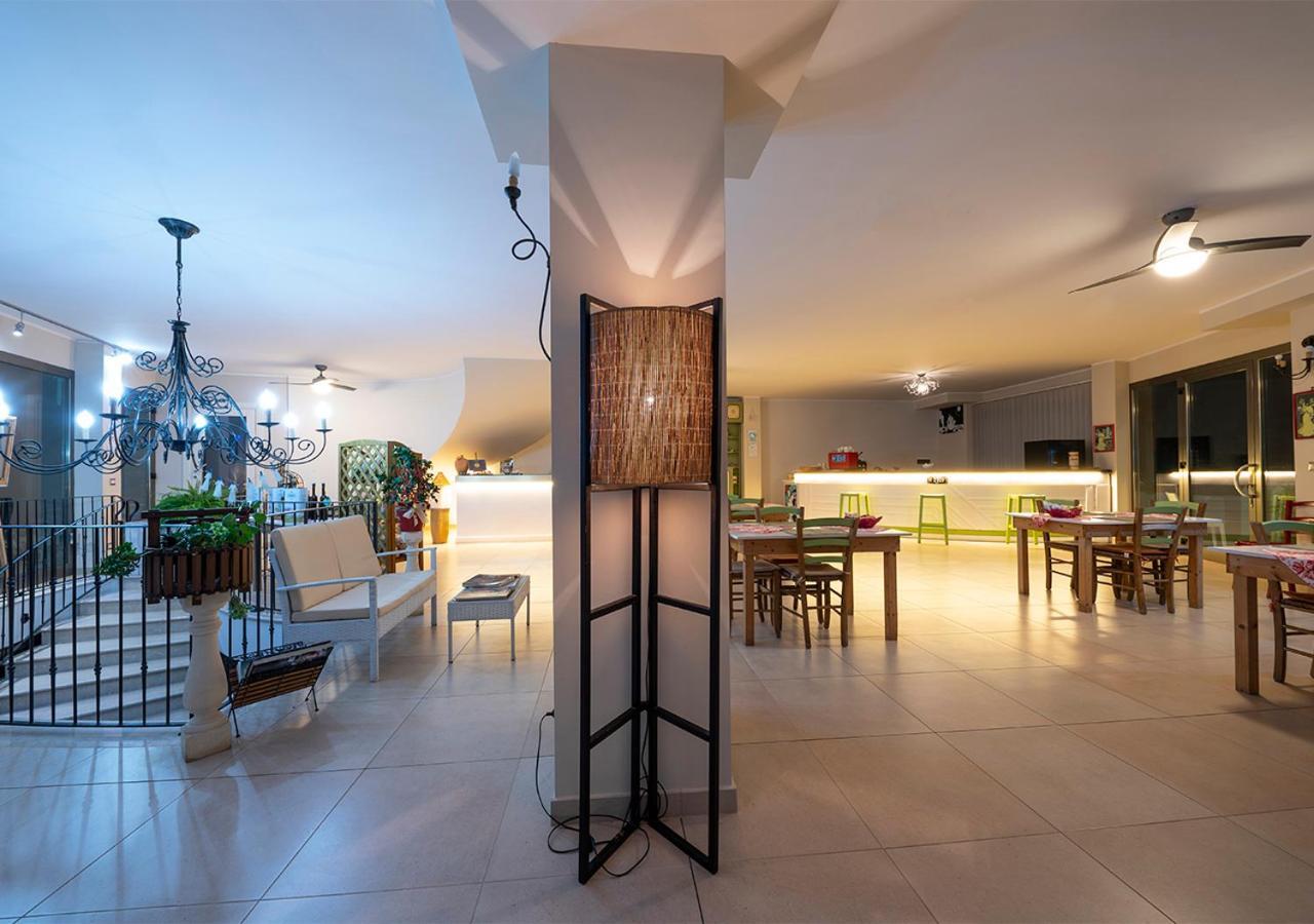Adua Art Bed & Breakfast Castrignano del Capo Eksteriør bilde